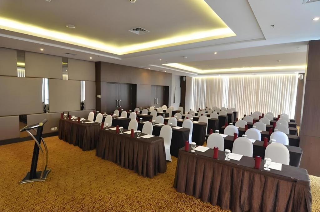 Hotel Horison Ultima Semarang Zewnętrze zdjęcie